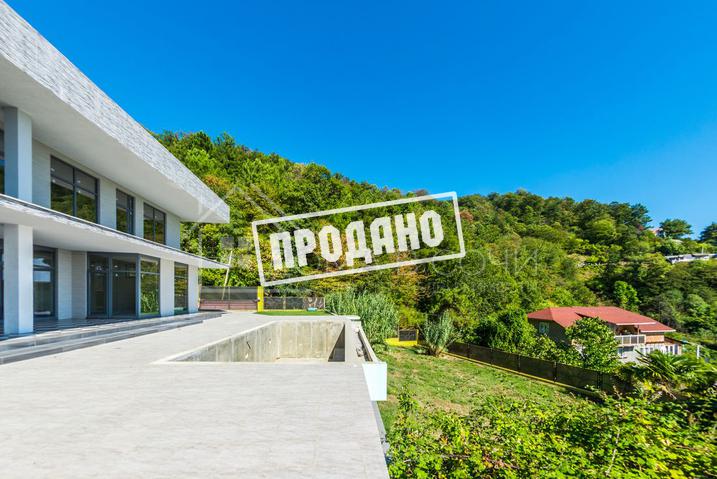 Современный дом у моря №13