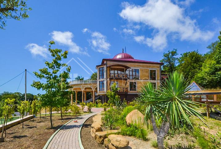 Резиденция в горах Хосты №11