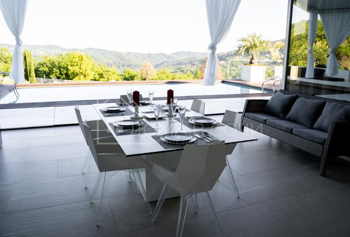 Дизайнерский особняк в горах Хосты №20