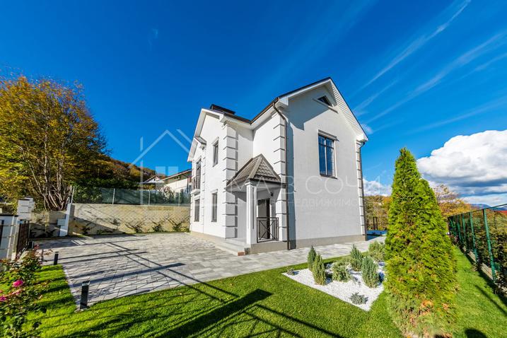 Дом в коттеджном поселке с видом на горы №13