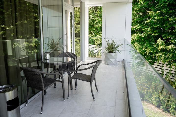 Дизайнерский особняк в горах Хосты №10