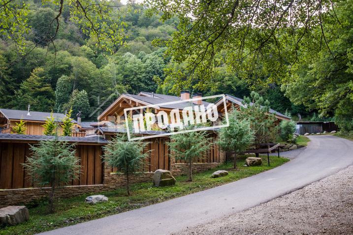 Респектабельная вилла-шале на ул. Береговой №1