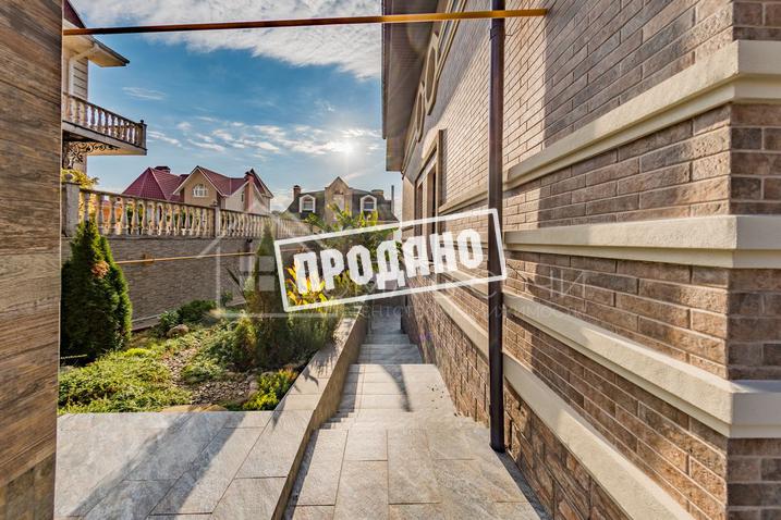 Архитектурный особняк на Старой Мельнице №8