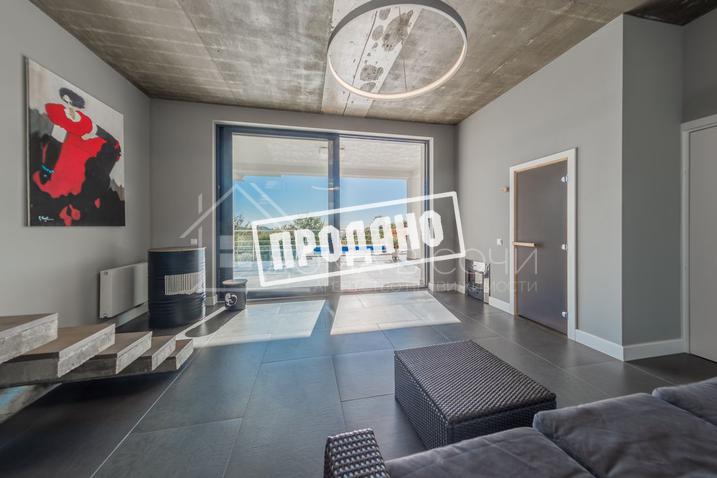 Современная вилла с бассейном №25