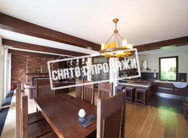 Особняк с большим участком на ул. Дворцовой №4