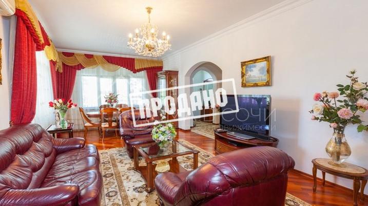 Элитное домовладение с классическим  ремонтом в центре Сочи №6