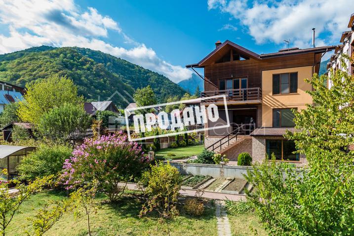 Шале с видом на горные вершины №8