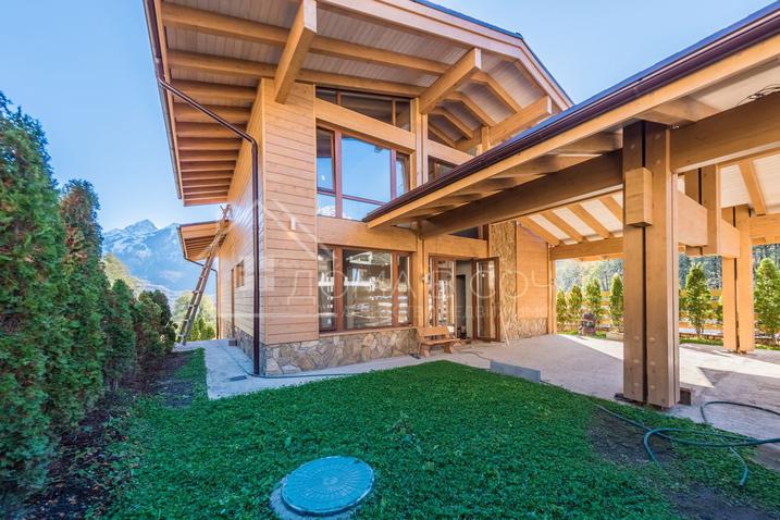 Новый коттедж на ул. Ачишховской №8