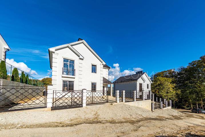 Дом в коттеджном поселке с видом на горы №2