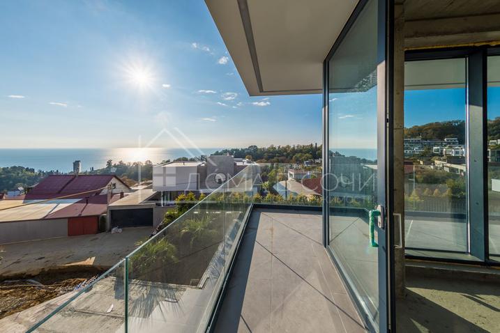 Архитектурный дом с видом на море №9