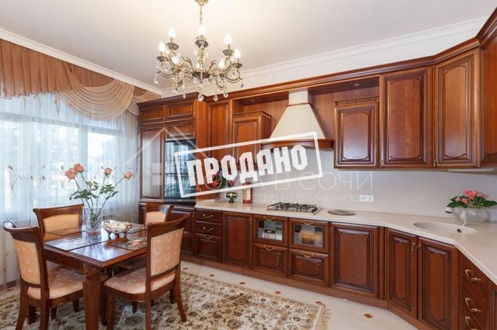 Элитное домовладение с классическим  ремонтом в центре Сочи №5