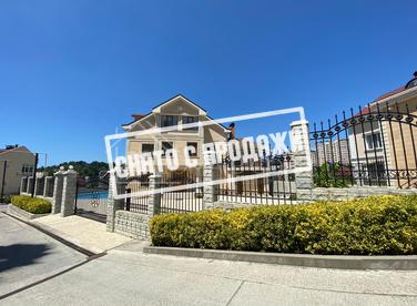 Особняк в центральном районе в элитном посёлке №5